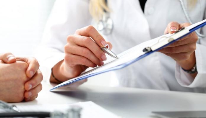Au operat-o de apendicită, dar avea o tumoare la colon