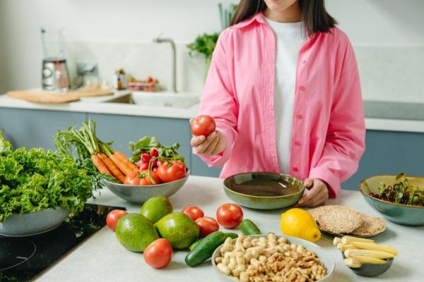 Dieta recomamdată înainte de sărbători: un endocrionolog și un dietetician dezvăluie tot