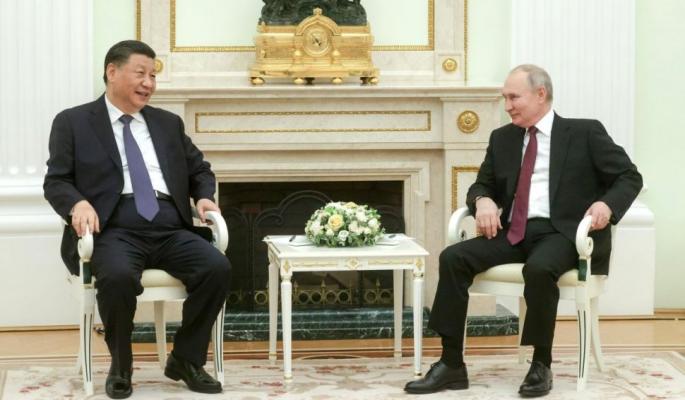 Vladimir Putin dă asigurări că Rusia şi China nu creează o alianţă militară