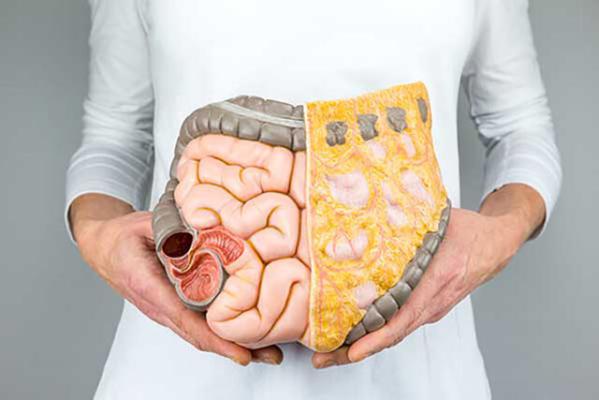 Un expert dezvăluie condimentul popular care ajută la reducerea grăsimii viscerale