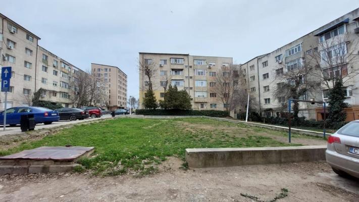 Primăria Constanţa începe amenajarea de noi locuri de joacă pentru copii