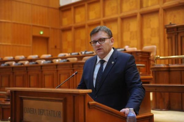 Budăi, despre achiziţiile de maşini: Casa de Pensii este ordonator de credite