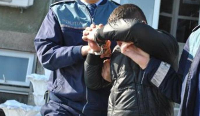 Doi minori au tâlhărit un băiat de 14 ani, pe o stradă din Constanța