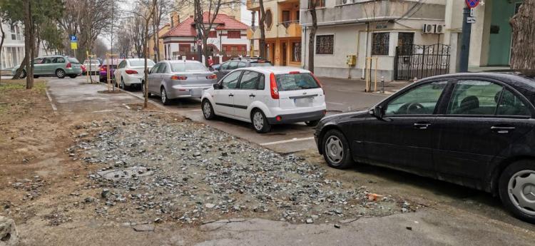 Atenție, șoferi! Se execută lucrări de reparații a carosabilului pe strada Mircea Cel Bătrân