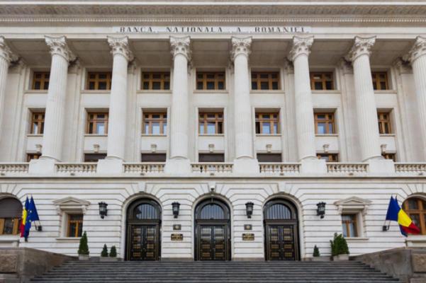 Rezervele valutare ale BNR au scăzut la 63,187 miliarde euro, în august