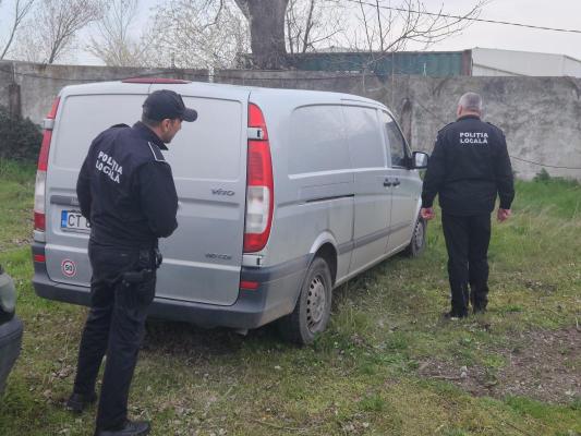 Şofer amendat cu 30.000 lei pentru depozitare ilegală de deşeuri