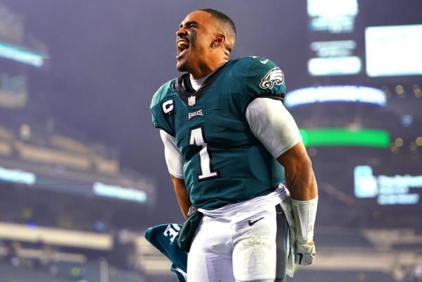 Fotbal american: Jalen Hurts, jucătorul cu cel mai mare salariu din istoria NFL
