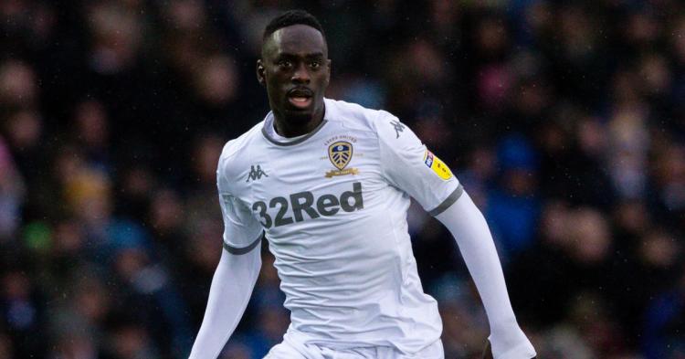 FIFA a condamnat clubul Leeds la plata a 28 de milioane de euro către atacantul Jean-Kevin Augustin