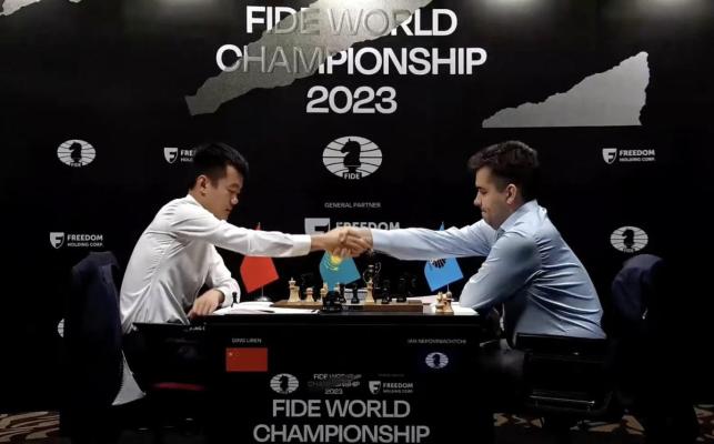  Şah: Ian Nepomniaşci a preluat conducerea în duelul pentru titlul de campion mondial