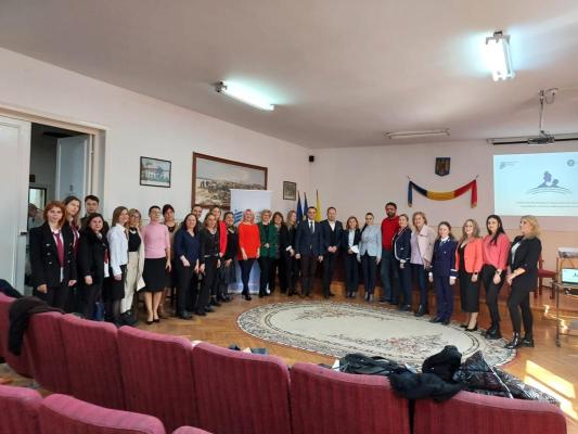 Primăria Hârșova, proiect care vizează reducere numărului de mame minore