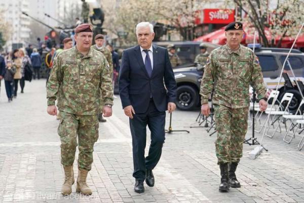 Tîlvăr: Sistemul nu poate absorbi şocul plecării militarilor care îndeplinesc condiţiile de pensionare