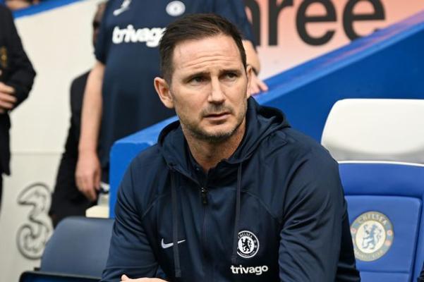 Fotbal: Antrenorul Frank Lampard îl susţine pe proprietarul clubului Chelsea, frustrat după un sezon nereuşit