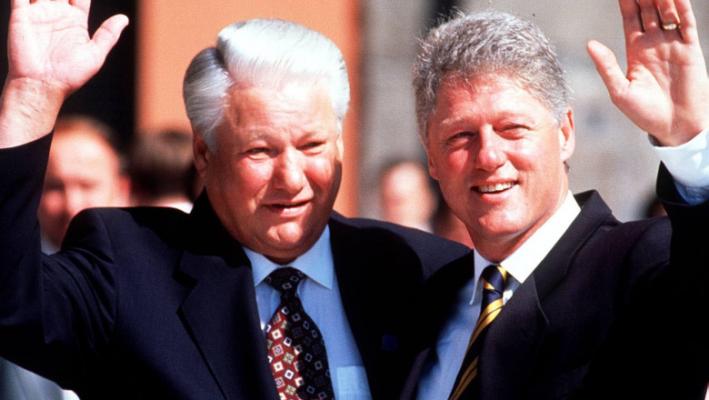 Bill Clinton regretă că i-a convins pe ucraineni să renunțe la armele nucleare  