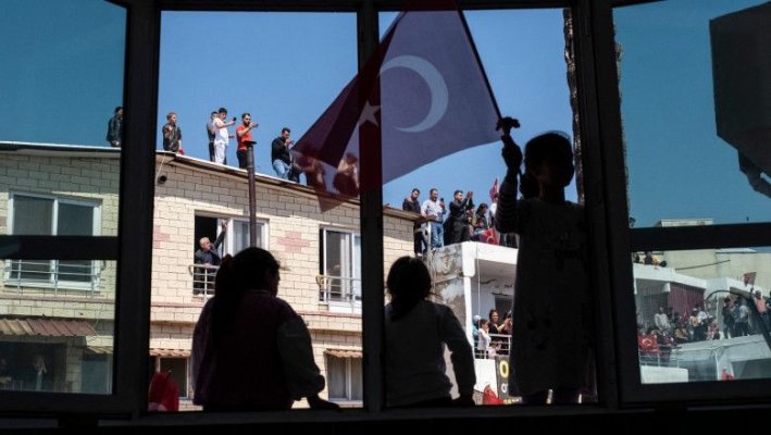 Peste 100 de persoane au fost arestate în Turcia pentru „terorism” 