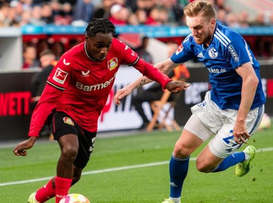 Tragedie în timpul unui meci din Bundesliga: un suporter a murit pe stadion