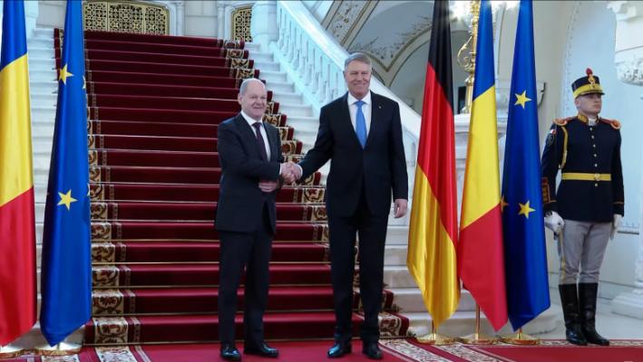  Olaf Scholz a fost primit de Klaus Iohannis la Palatul Cotroceni. Video 