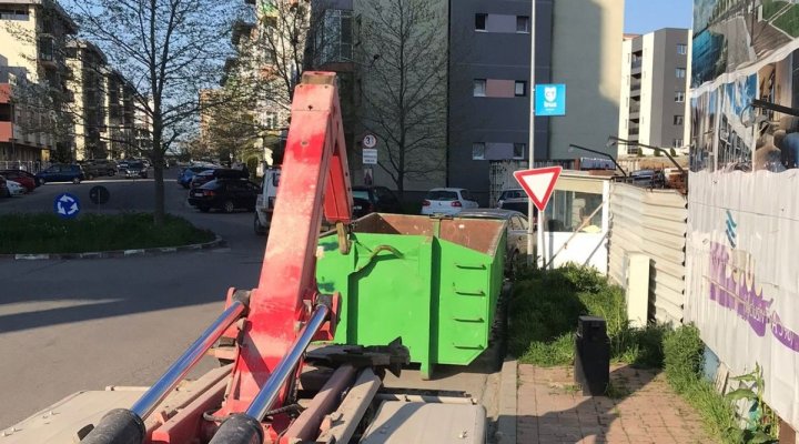 Bene pentru deșeuri voluminoase, amplasate în diverse locații din Constanța