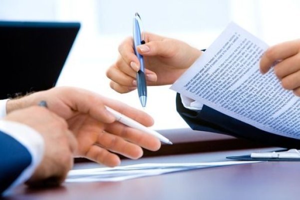 Unul din trei români vrea să obţină un credit în următoarele 12 luni
