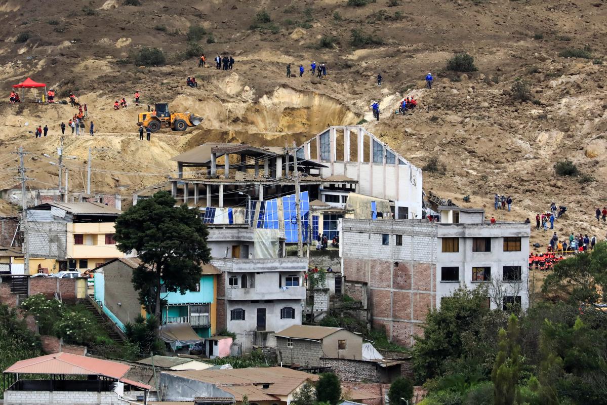 Cel putin 27 de morti in urma unei alunecari de teren in Ecuador