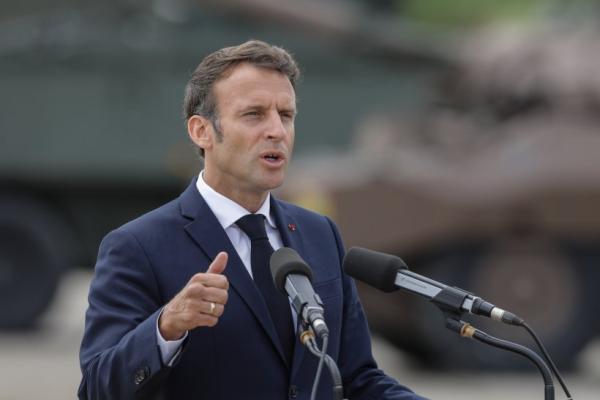 Emmanuel Macron avertizează cu privire la 'riscul de slăbire' a Europei şi a Occidentului