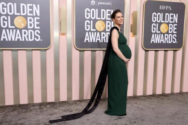 Actriţa Hilary Swank a născut gemeni