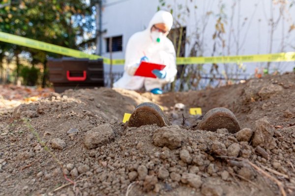 Sectă religioasă din Kenya, investigată de poliţie după descoperirea a zeci de cadavre