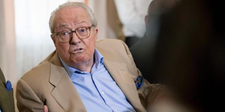 Jean-Marie Le Pen a făcut infarct