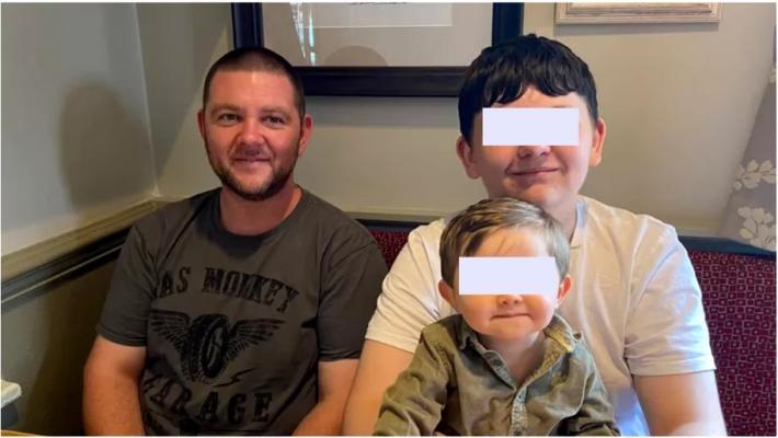 Un tată de 38 de ani a murit la câteva zile după ce a observat o pată pe picior