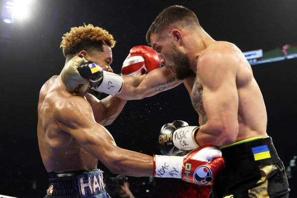 Box: Americanul Devin Haney şi-a apărat cu succes centurile de campion mondial
