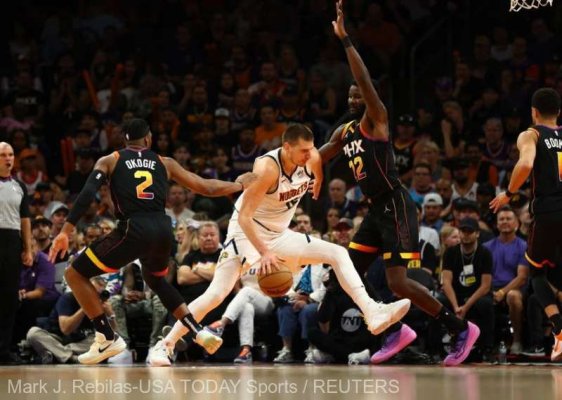 Baschet: NBA - Phoenix Suns a supravieţuit celor 53 de puncte înscrise de Jokic în semifinala cu Denver Nuggets