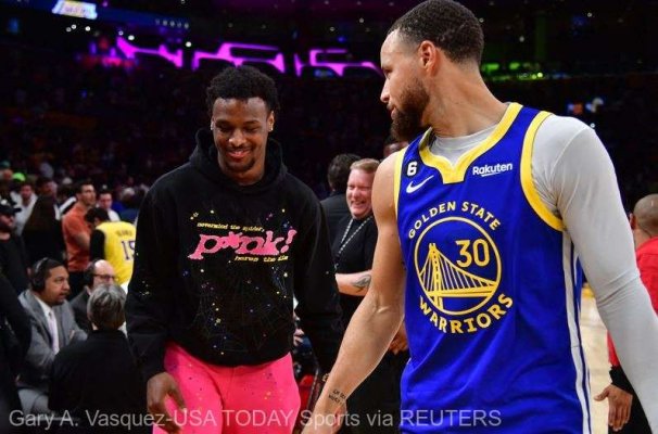 Baschet: Bronny James, fiul lui LeBron, va juca pentru Universitatea California de Sud