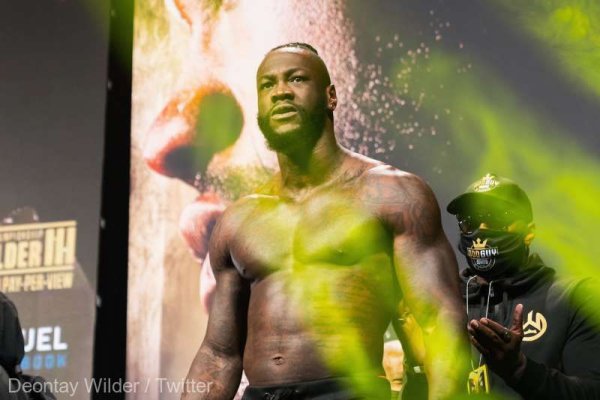 Box: Fostul campion al greilor Deontay Wilder, arestat pentru deţinerea ilegală a unei arme