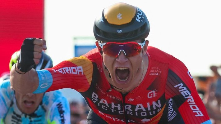 Ciclism: Italianul Jonathan Milan, învingător la sprint în etapa a 2-a a Turului Italiei