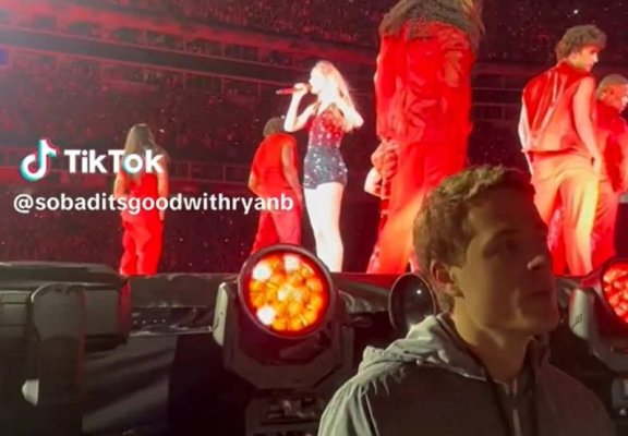  Ce a făcut un agent de securitate la un concert al cântăreței Taylor Swift
