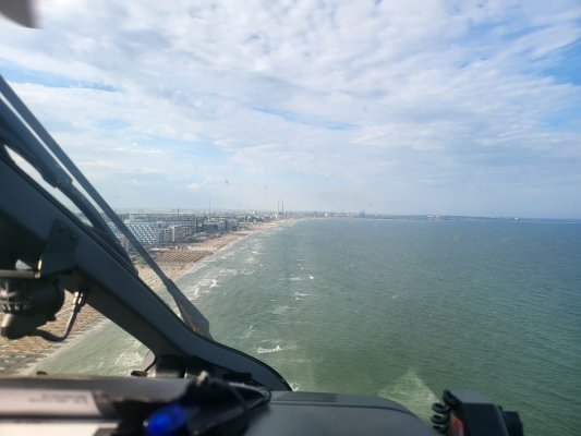 Persoane în pericol de înec, în Mamaia. Video