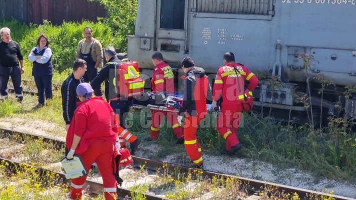 Femeie lovită de tren, la Năvodari. Video