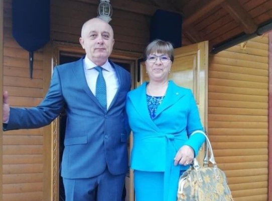 Așa ceva! Soții Aelenei au părăsit Alternativa Dreptei și au revenit la AUR