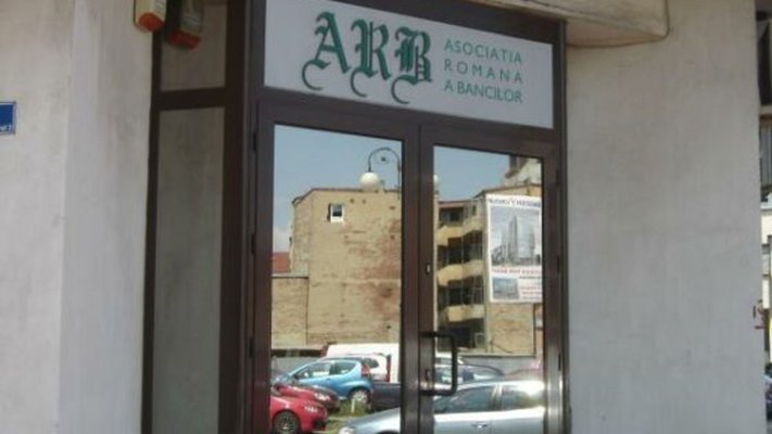Băncile din România, reacţie după ce au fost amendate