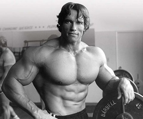 Cum a ajuns Arnold Schwarzenegger să se dopeze cu steroizi din România