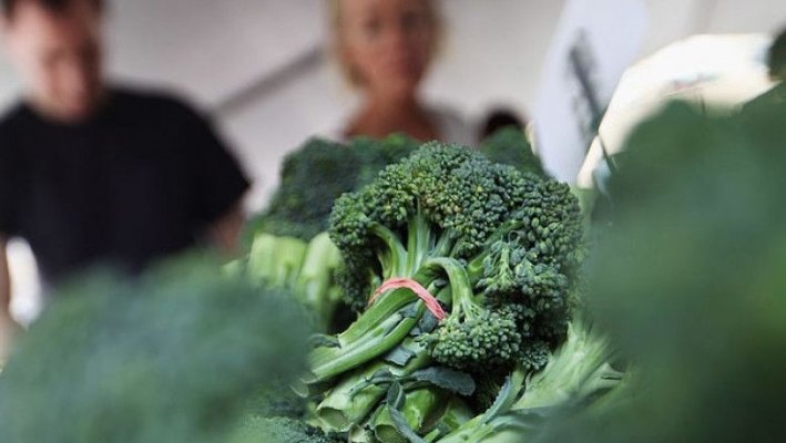 Studiu: Consumul de broccoli vă poate scăpa de alergiile pielii