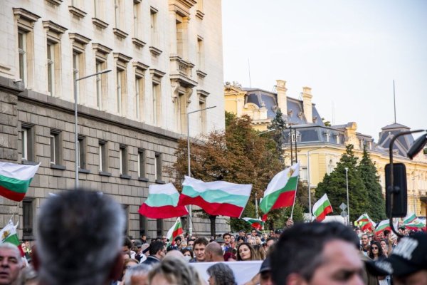 Bulgarii vor salarii ca românii, de ce Bulgaria se află pe ultimele locuri în UE la nivelul salarizării 
