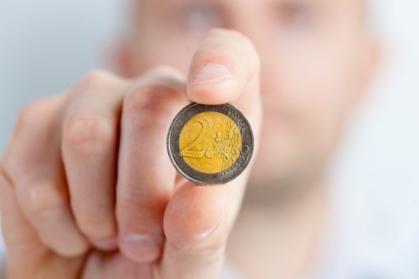 Presiunile politice afectează politica monetară în Europa Centrală