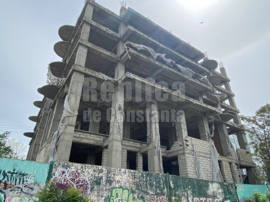 UCECOM se chinuie de 30 de ani să reabiliteze Hotelul Coscom din Mamaia! Video
