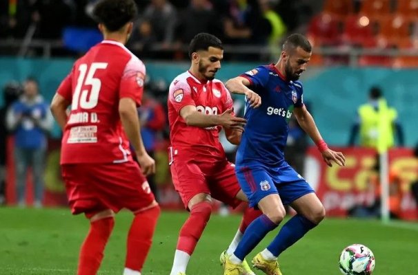 Fotbal: Dinamo a învins-o pe CSA Steaua cu 3-0 şi mai speră la promovarea directă în Superligă