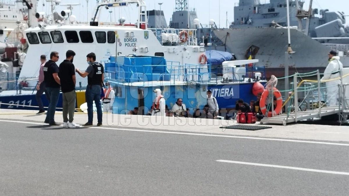 Turcii acuzati de trafic de migranti, arestati 