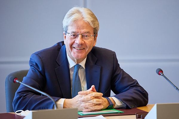 Comisarul european pentru Economie apără decizia BCE de a crește dobânzile