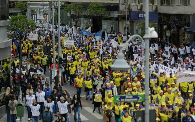 Elevii susțin greva generală a profesorilor