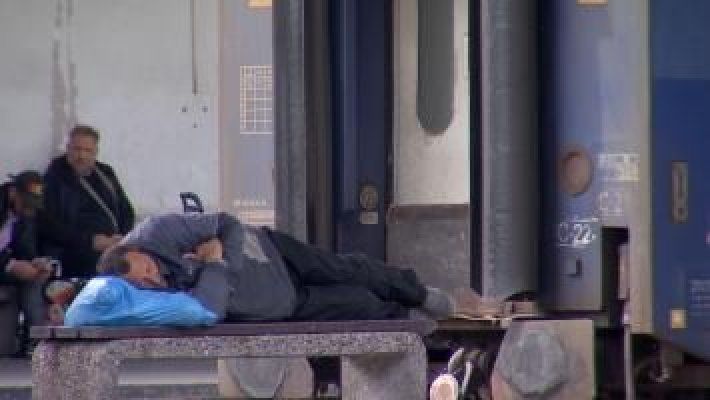 Trei angajați CFR, prinși băuți la muncă 