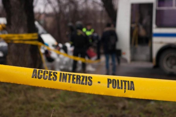 Bebeluș de 7 luni găsit mort, într-o pungă din plastic