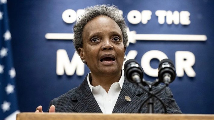 SUA: Primăria din Chicago declară stare de urgenţă din cauza migranţilor